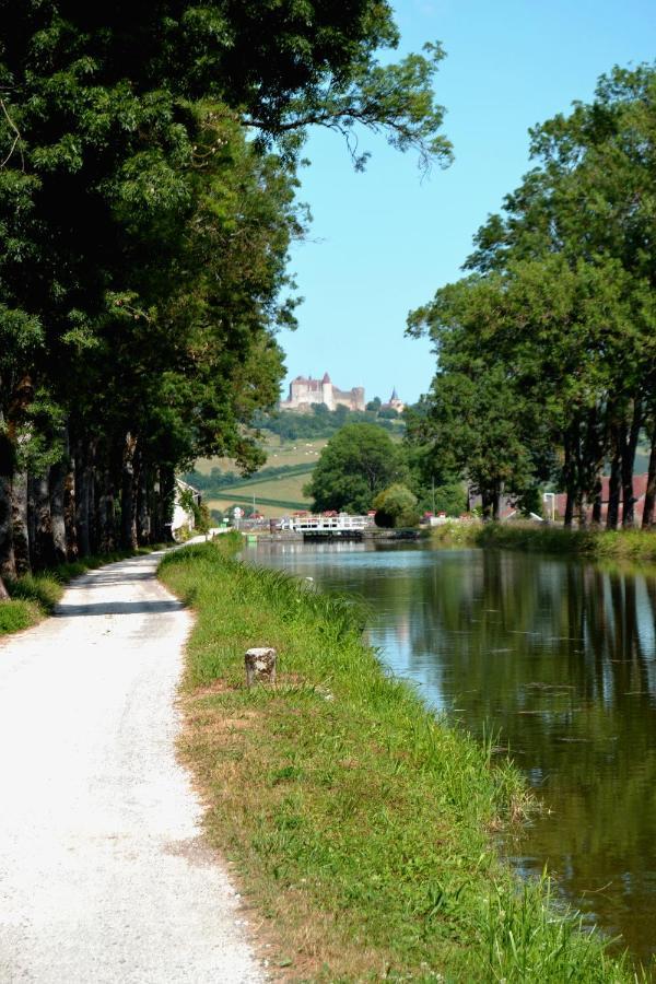 Domaine De Vandenesse Et Spa 外观 照片