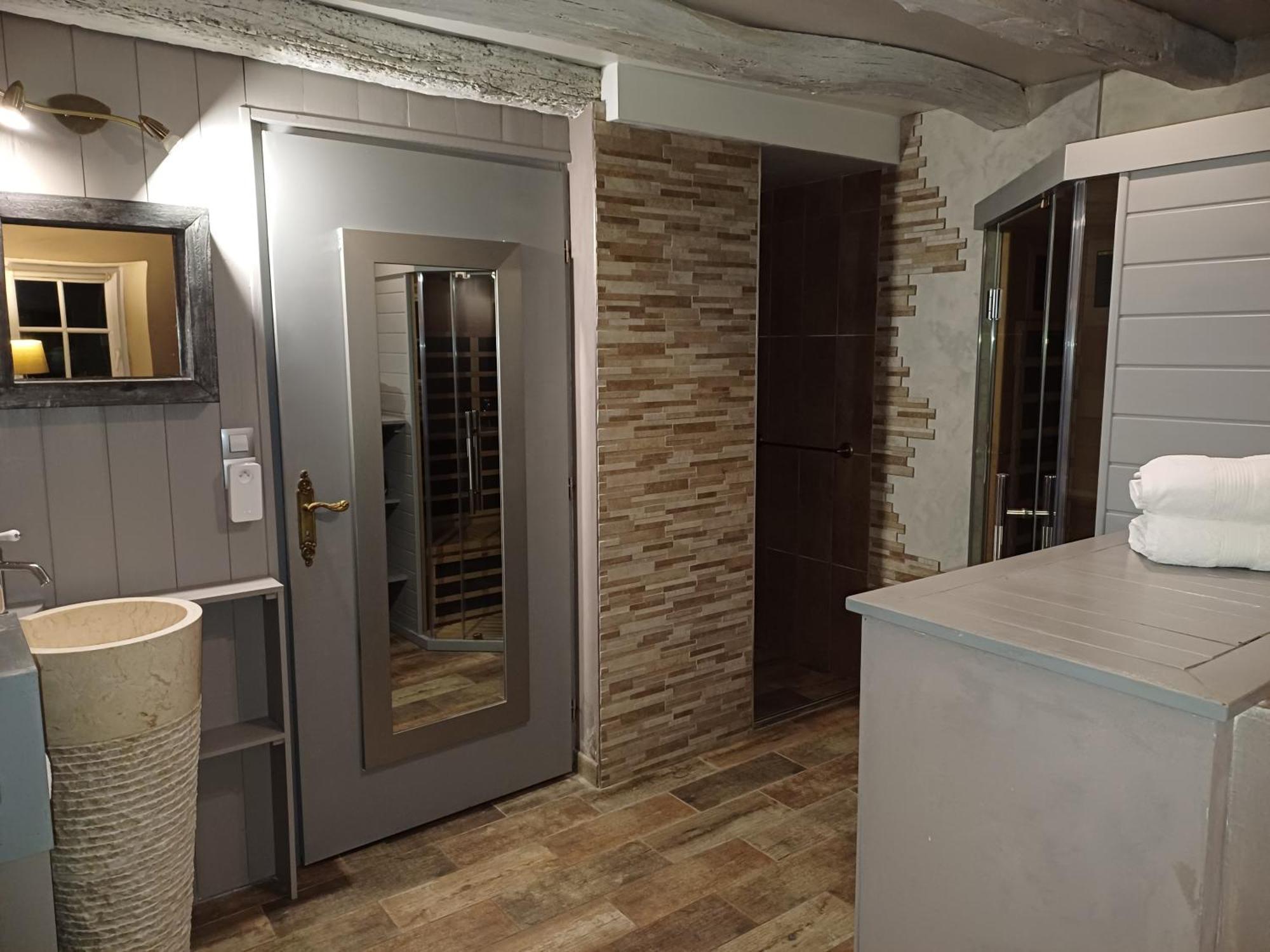 Domaine De Vandenesse Et Spa 外观 照片